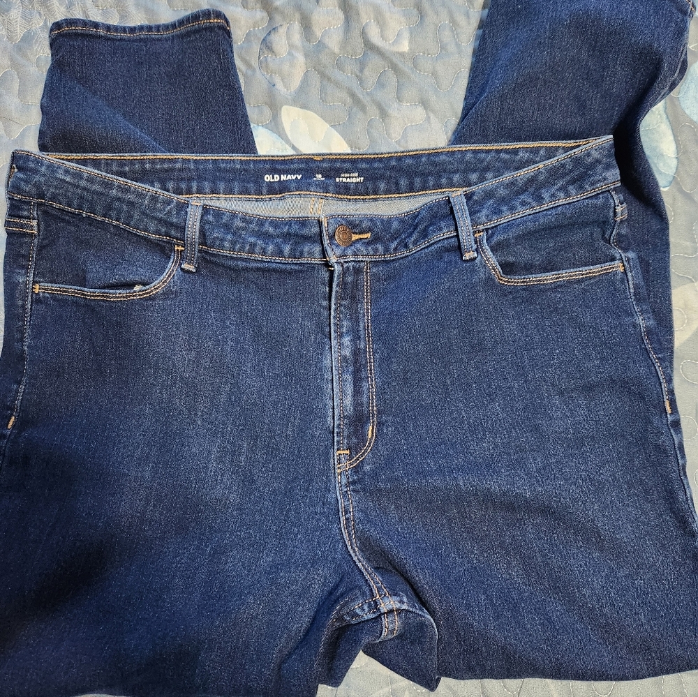 Old Navy Women's Dark Blue Straight Leg Jeans - Picture 5 of 9